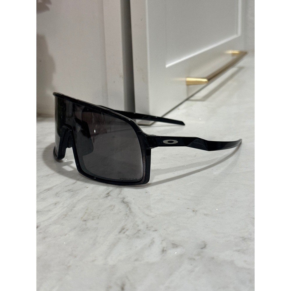 Oakley Sutro Sunglasses Unisex Black Prizm Shield OO9406-0137 Sport Style Run - Picture 2 of 9